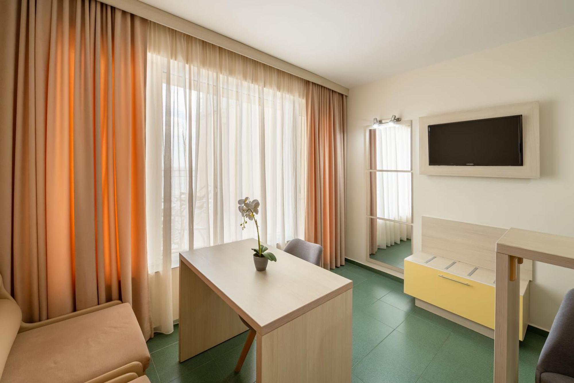Perla Apartments First Line Несебр Экстерьер фото